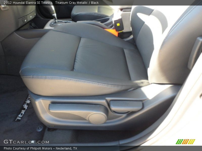 Titanium Gray Metallic / Black 2012 Hyundai Elantra SE Touring