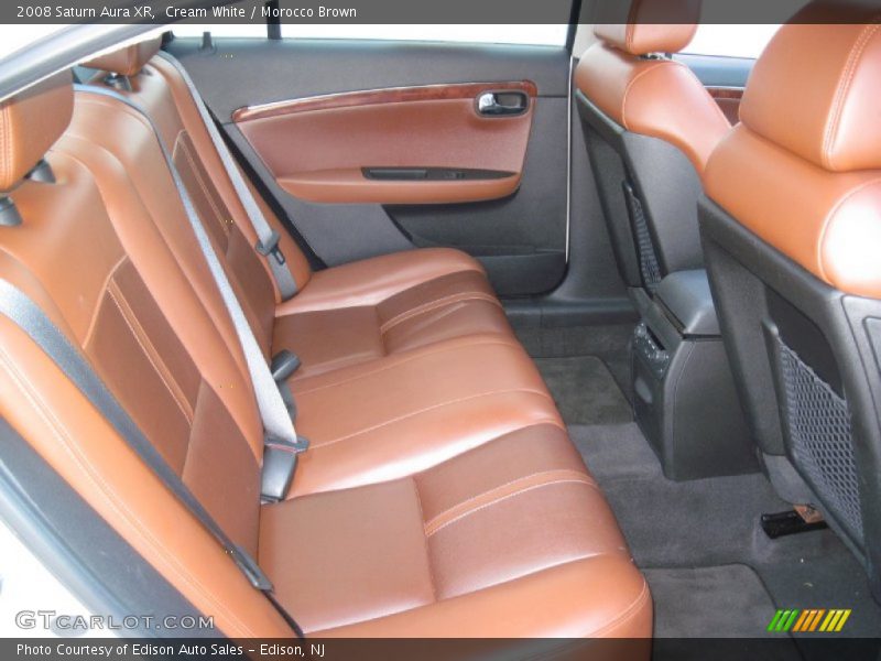 Cream White / Morocco Brown 2008 Saturn Aura XR