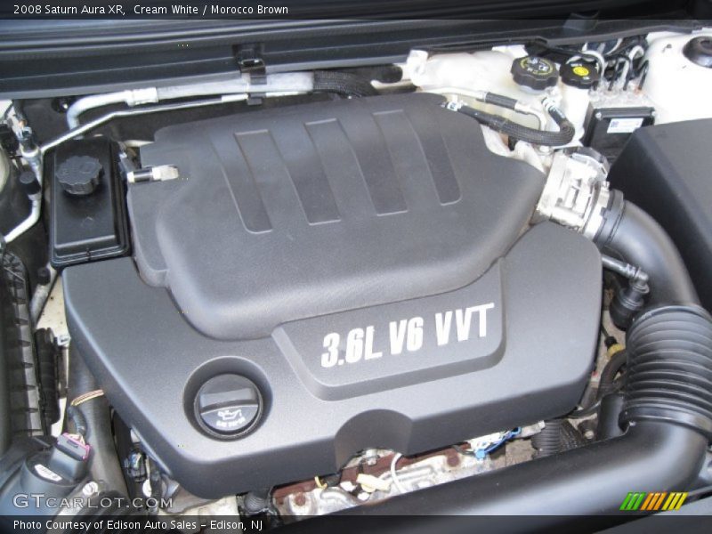 Cream White / Morocco Brown 2008 Saturn Aura XR