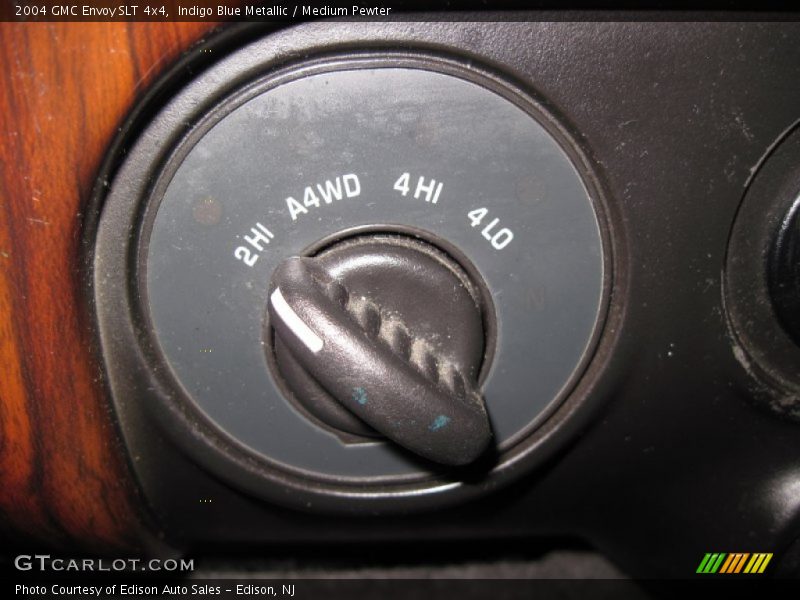 Indigo Blue Metallic / Medium Pewter 2004 GMC Envoy SLT 4x4
