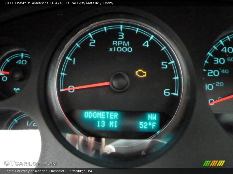 Taupe Gray Metallic / Ebony 2011 Chevrolet Avalanche LT 4x4
