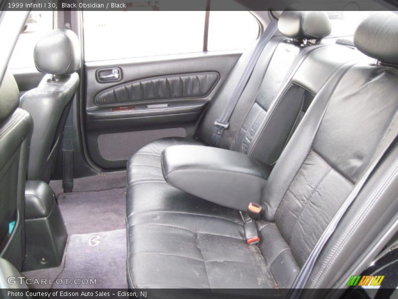 Black Obsidian / Black 1999 Infiniti I 30