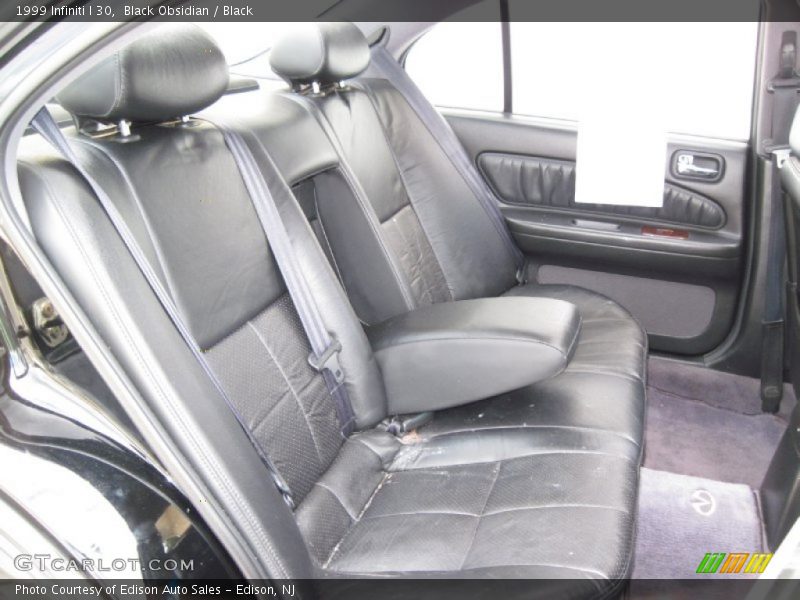 Black Obsidian / Black 1999 Infiniti I 30