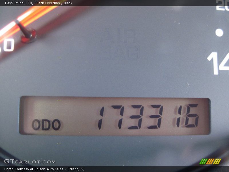 Black Obsidian / Black 1999 Infiniti I 30