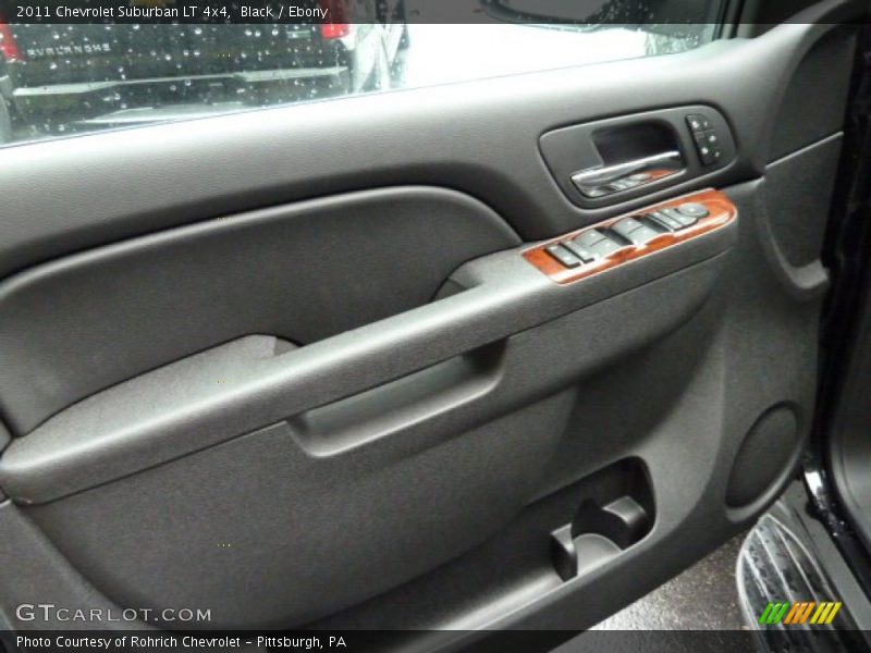 Black / Ebony 2011 Chevrolet Suburban LT 4x4