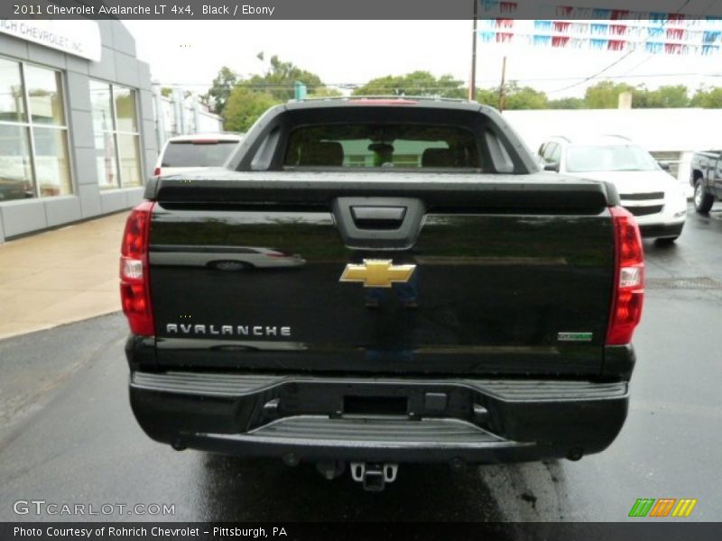Black / Ebony 2011 Chevrolet Avalanche LT 4x4