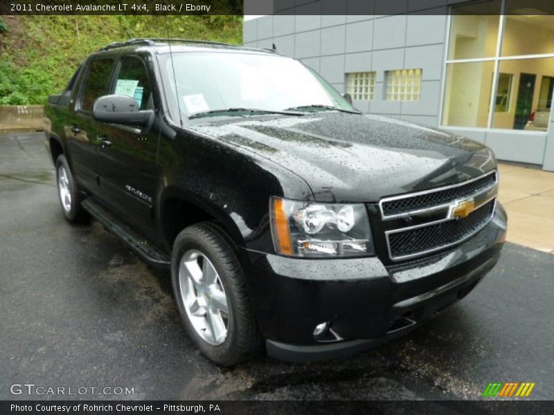 Black / Ebony 2011 Chevrolet Avalanche LT 4x4