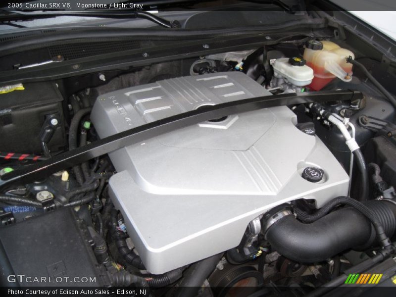 Moonstone / Light Gray 2005 Cadillac SRX V6