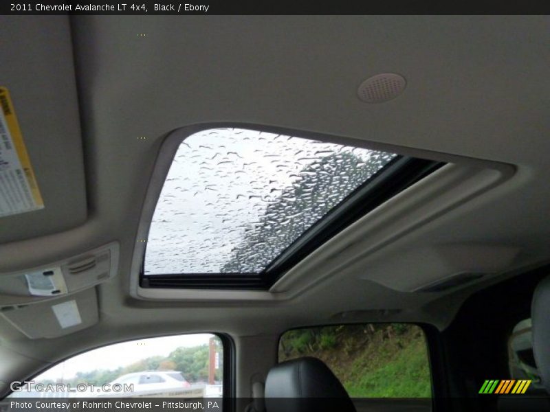 Black / Ebony 2011 Chevrolet Avalanche LT 4x4