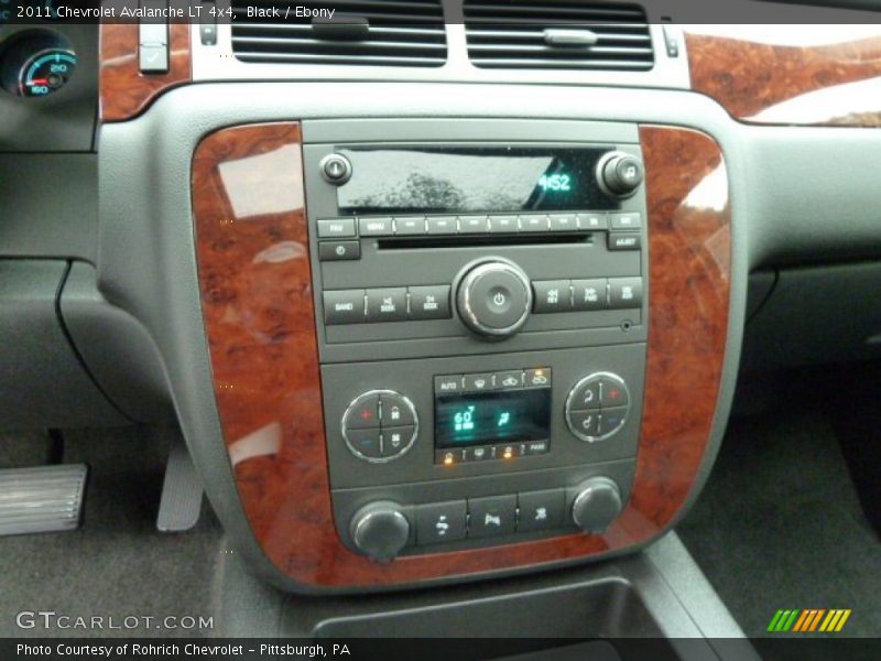 Black / Ebony 2011 Chevrolet Avalanche LT 4x4
