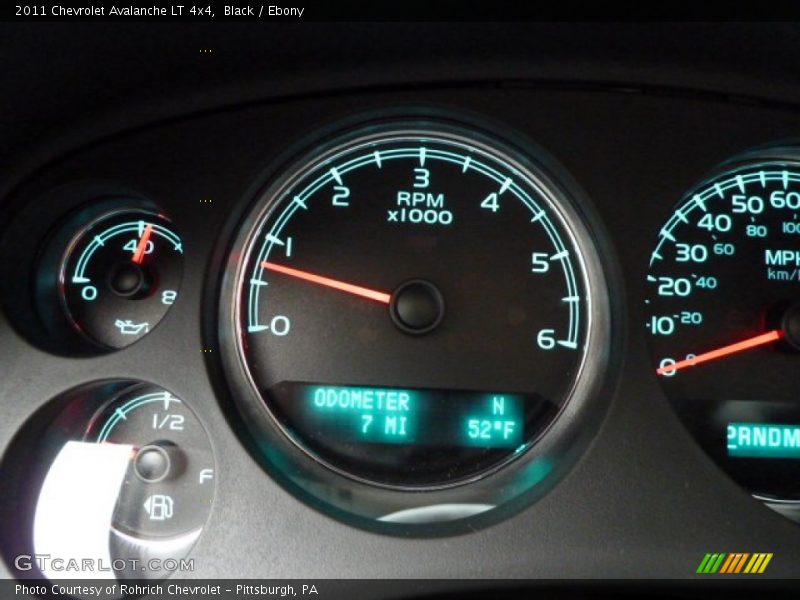 Black / Ebony 2011 Chevrolet Avalanche LT 4x4