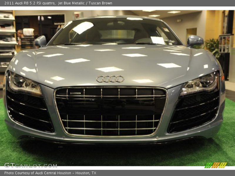  2011 R8 5.2 FSI quattro Jet Blue Metallic