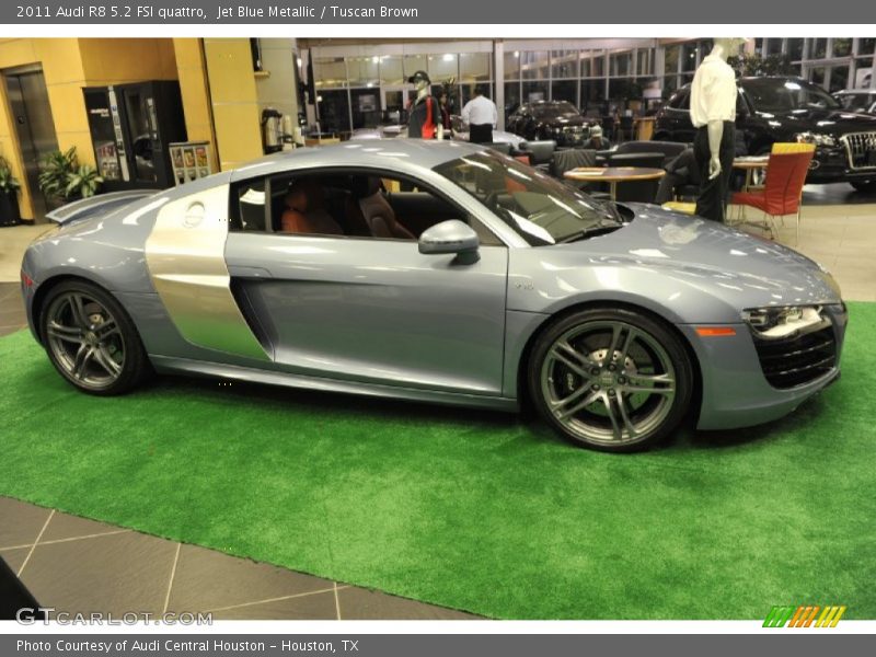  2011 R8 5.2 FSI quattro Jet Blue Metallic