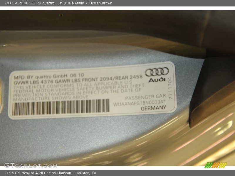 Info Tag of 2011 R8 5.2 FSI quattro