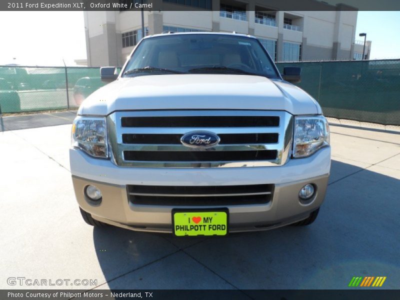 Oxford White / Camel 2011 Ford Expedition XLT
