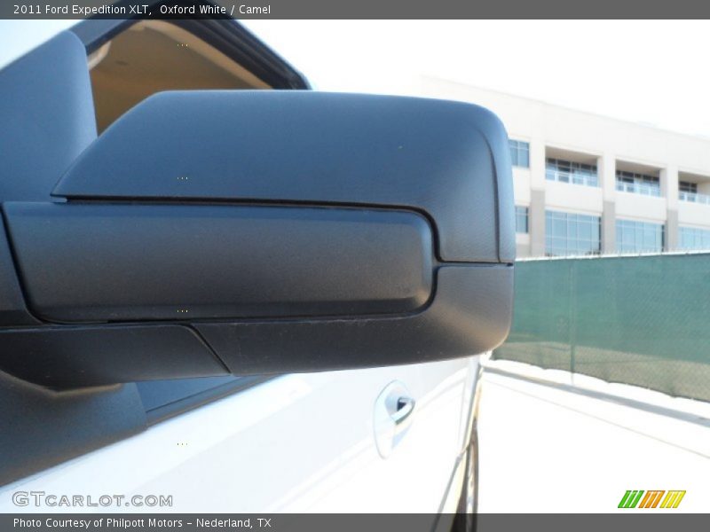 Oxford White / Camel 2011 Ford Expedition XLT