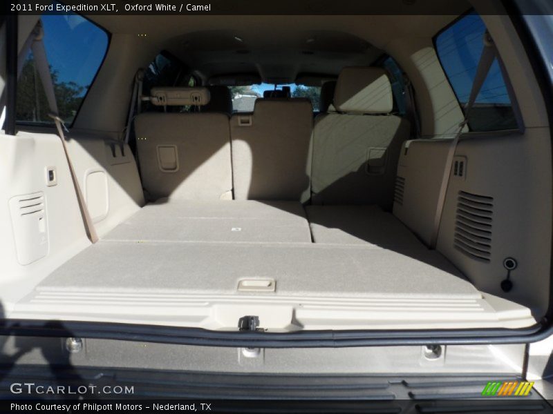 Oxford White / Camel 2011 Ford Expedition XLT