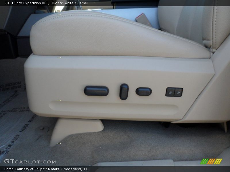 Oxford White / Camel 2011 Ford Expedition XLT