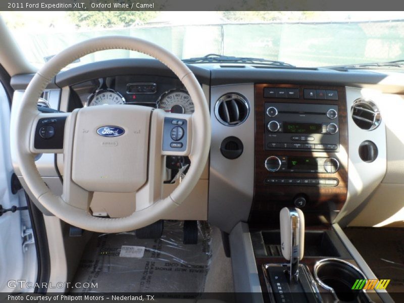 Oxford White / Camel 2011 Ford Expedition XLT