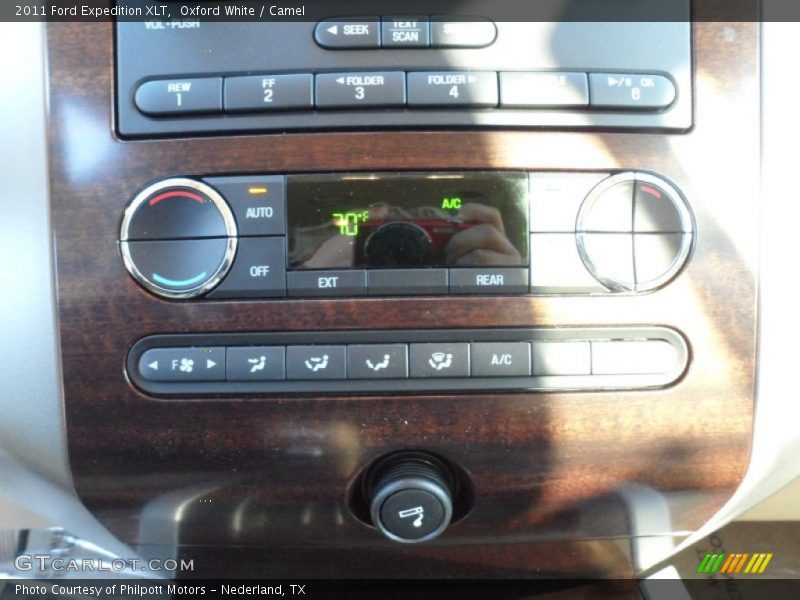 Oxford White / Camel 2011 Ford Expedition XLT
