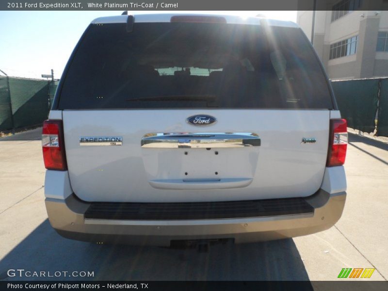 White Platinum Tri-Coat / Camel 2011 Ford Expedition XLT