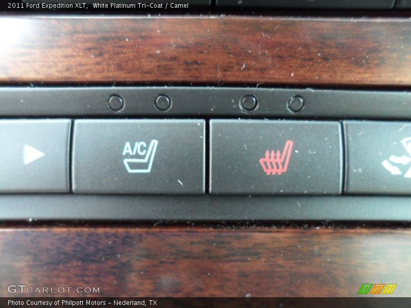 White Platinum Tri-Coat / Camel 2011 Ford Expedition XLT