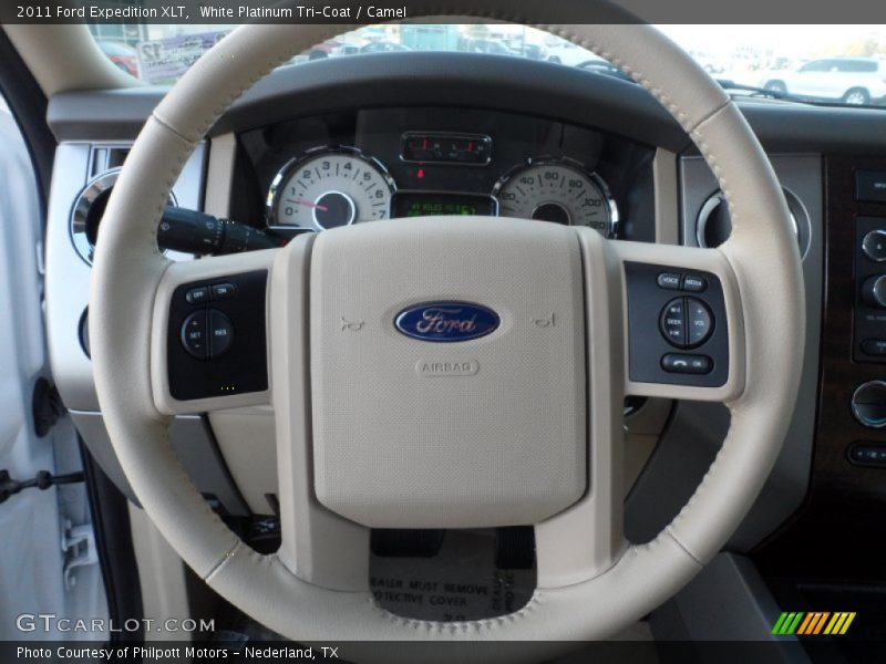 White Platinum Tri-Coat / Camel 2011 Ford Expedition XLT