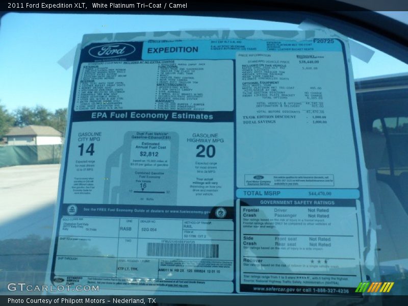 White Platinum Tri-Coat / Camel 2011 Ford Expedition XLT