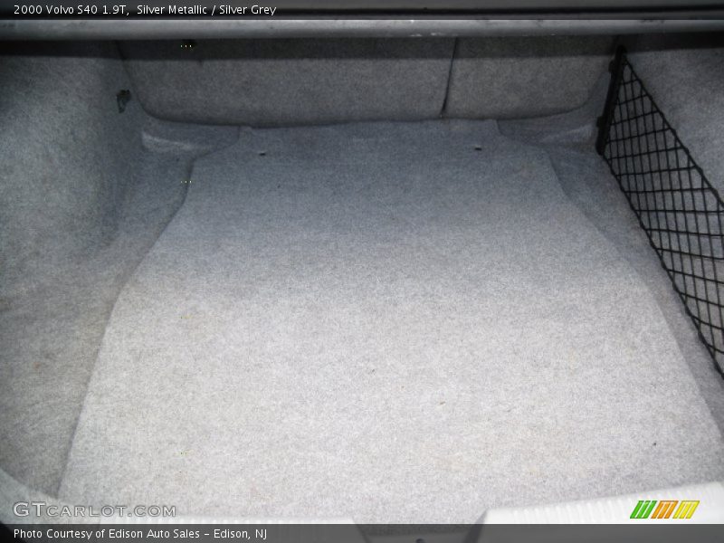 Silver Metallic / Silver Grey 2000 Volvo S40 1.9T