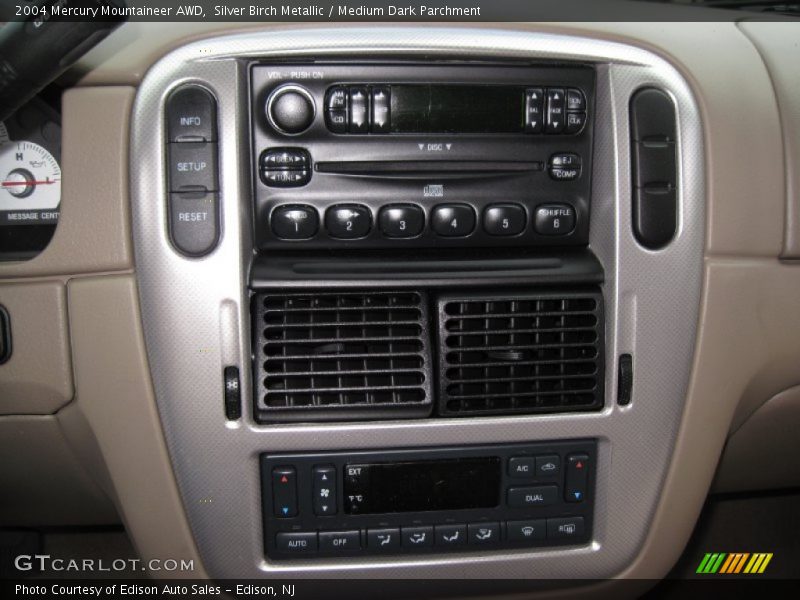 Silver Birch Metallic / Medium Dark Parchment 2004 Mercury Mountaineer AWD