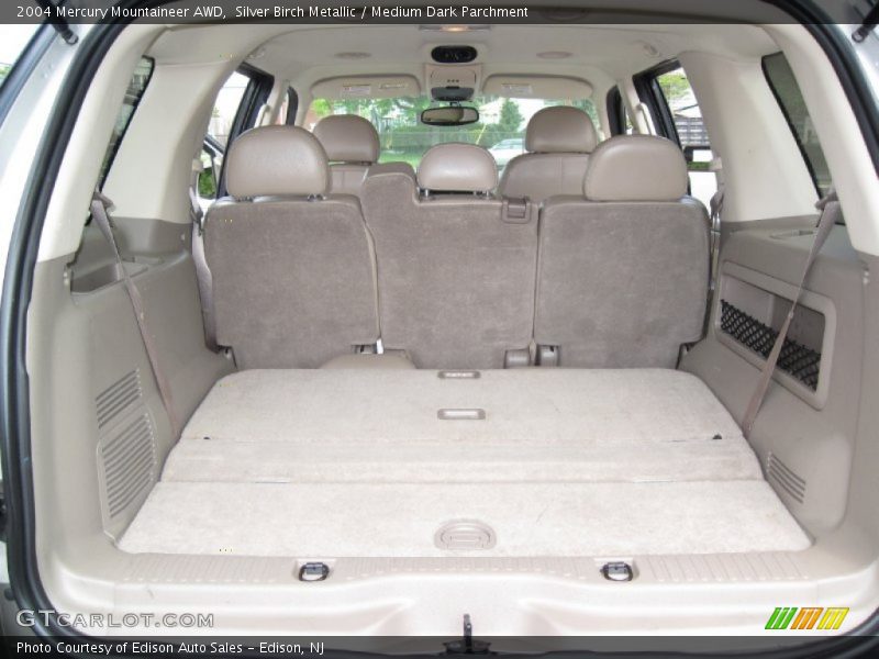 Silver Birch Metallic / Medium Dark Parchment 2004 Mercury Mountaineer AWD