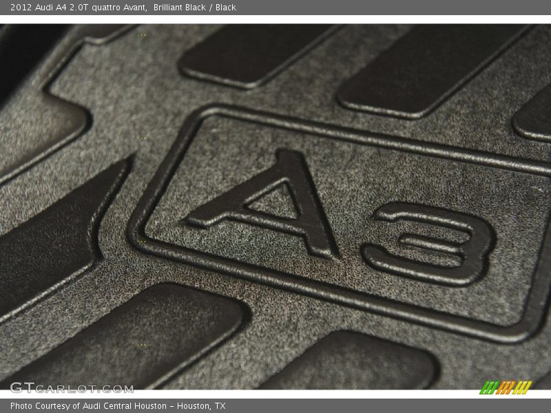 Brilliant Black / Black 2012 Audi A4 2.0T quattro Avant
