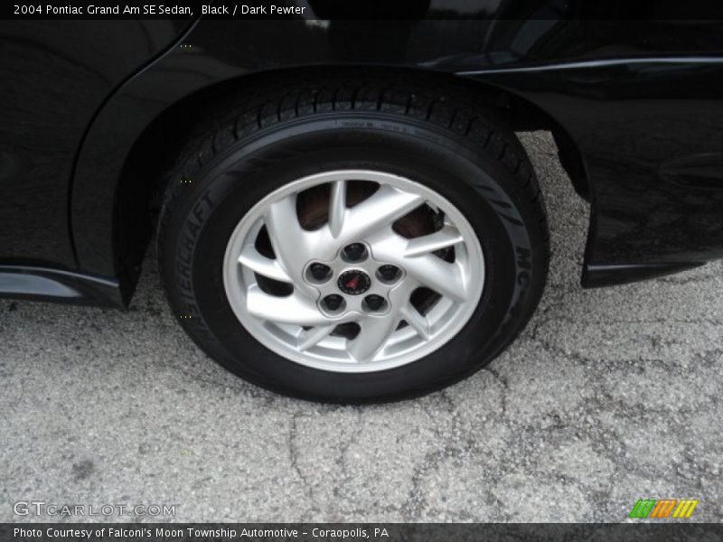 Black / Dark Pewter 2004 Pontiac Grand Am SE Sedan