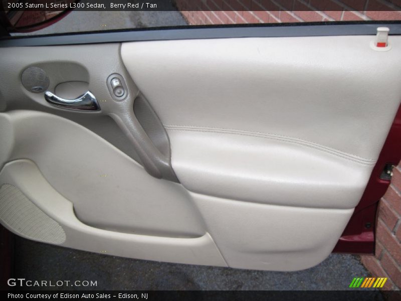 Berry Red / Tan 2005 Saturn L Series L300 Sedan
