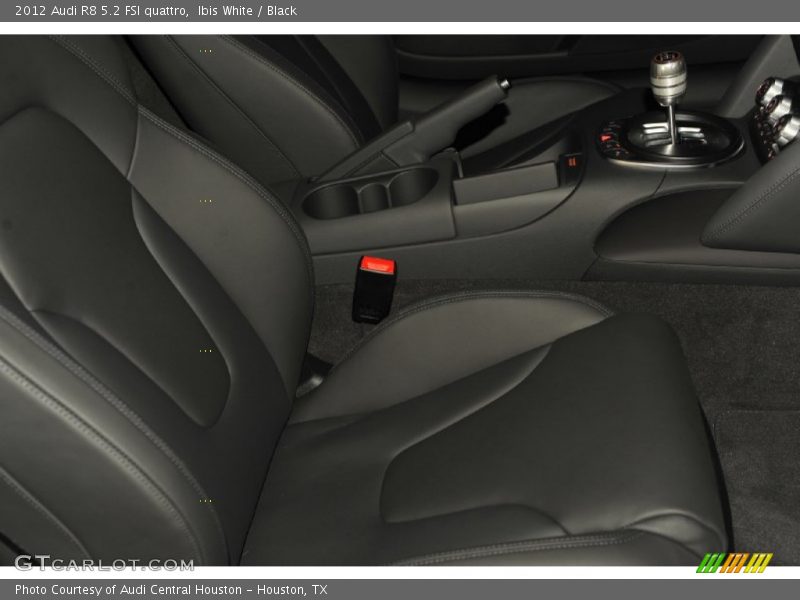  2012 R8 5.2 FSI quattro Black Interior