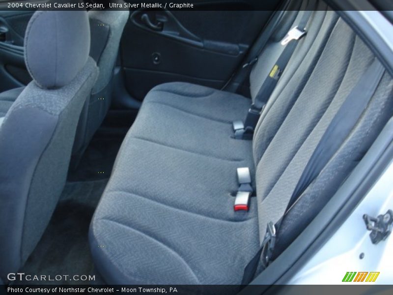 Ultra Silver Metallic / Graphite 2004 Chevrolet Cavalier LS Sedan