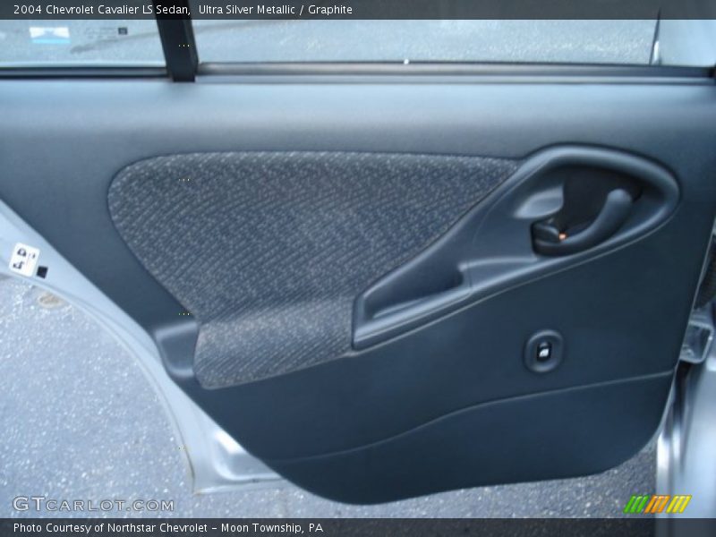 Ultra Silver Metallic / Graphite 2004 Chevrolet Cavalier LS Sedan
