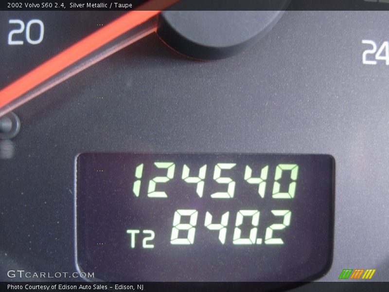 Silver Metallic / Taupe 2002 Volvo S60 2.4