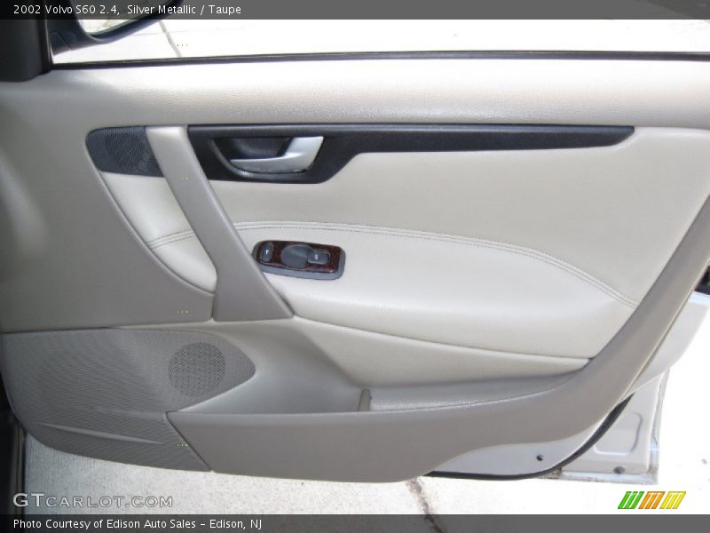 Silver Metallic / Taupe 2002 Volvo S60 2.4
