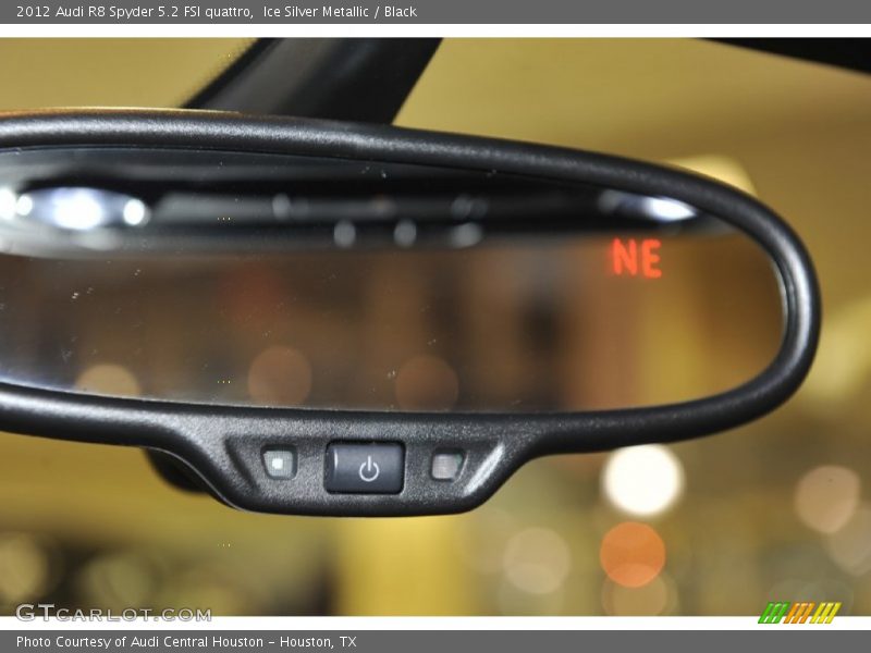 Rear view mirror - 2012 Audi R8 Spyder 5.2 FSI quattro