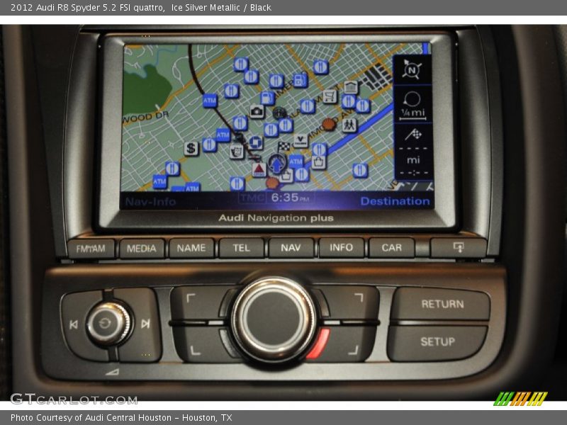 Navigation of 2012 R8 Spyder 5.2 FSI quattro