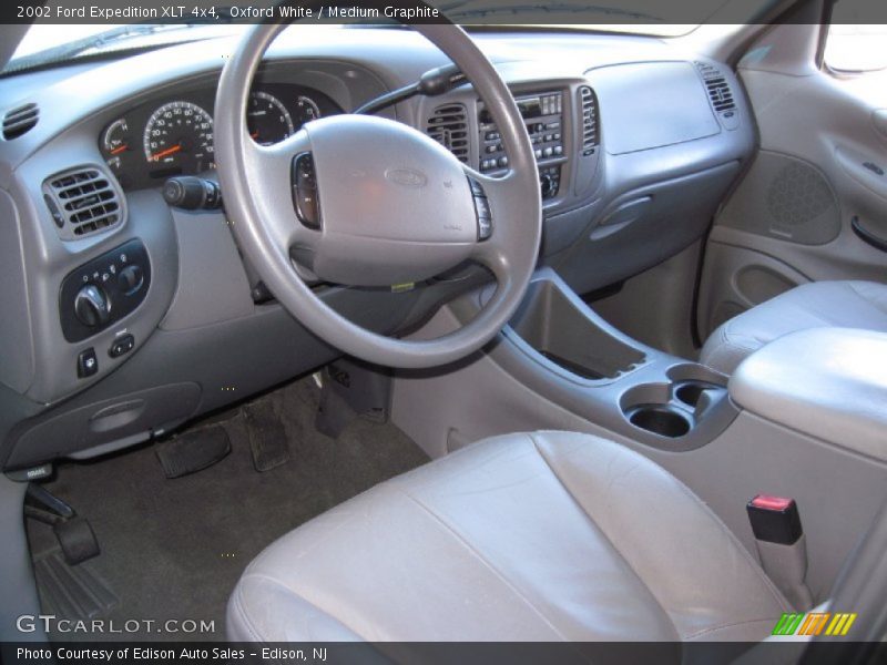 Oxford White / Medium Graphite 2002 Ford Expedition XLT 4x4