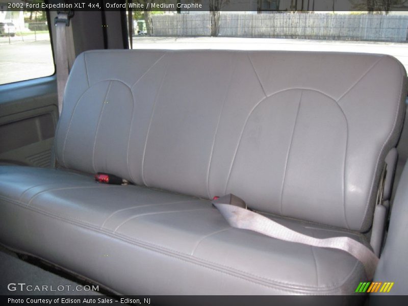 Oxford White / Medium Graphite 2002 Ford Expedition XLT 4x4