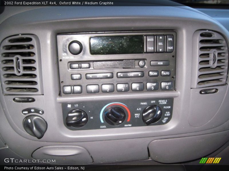 Oxford White / Medium Graphite 2002 Ford Expedition XLT 4x4