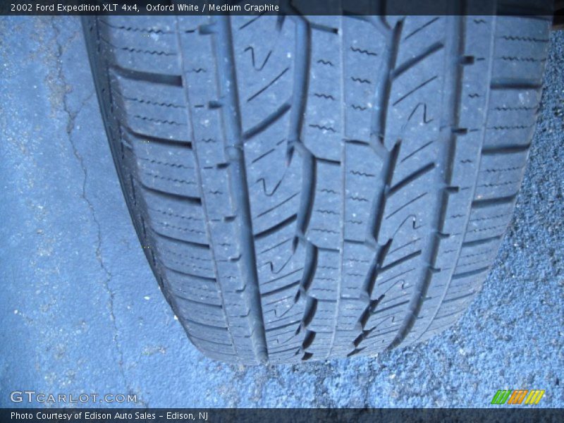 Oxford White / Medium Graphite 2002 Ford Expedition XLT 4x4