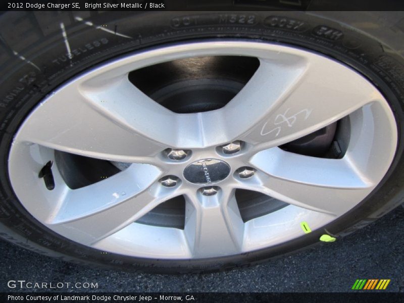 Bright Silver Metallic / Black 2012 Dodge Charger SE