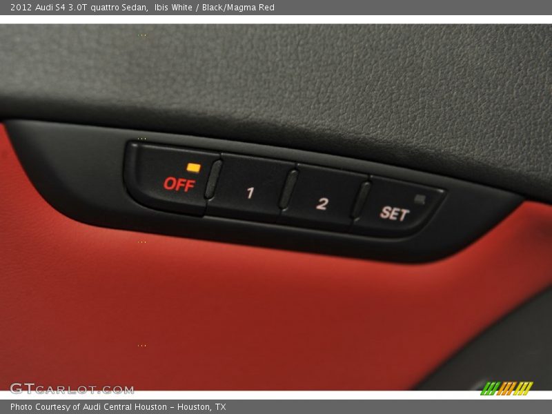 Controls of 2012 S4 3.0T quattro Sedan
