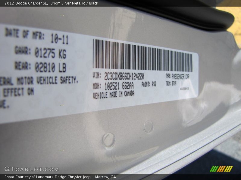 Bright Silver Metallic / Black 2012 Dodge Charger SE