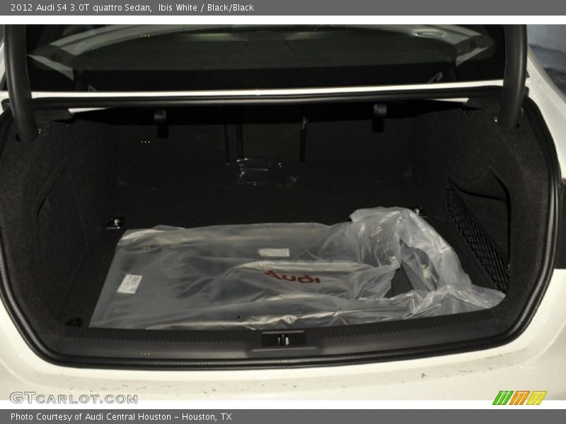  2012 S4 3.0T quattro Sedan Trunk