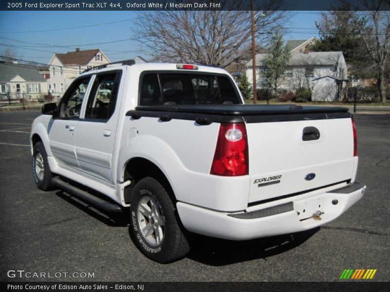 Oxford White / Medium Dark Flint 2005 Ford Explorer Sport Trac XLT 4x4